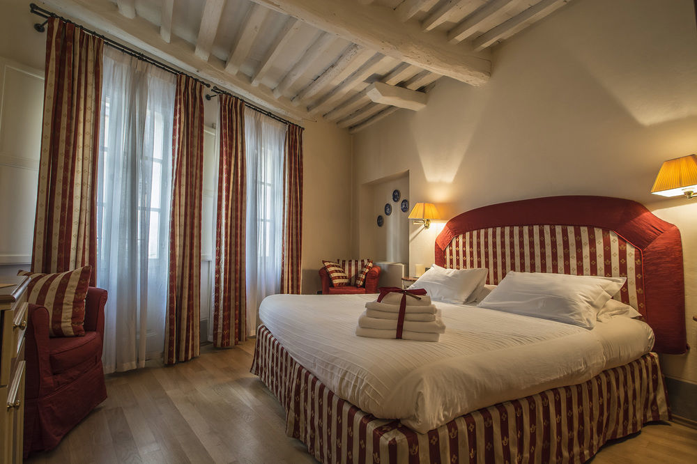 A Palazzo Busdraghi Residenza D'Epoca Bed and Breakfast Λούκα Εξωτερικό φωτογραφία