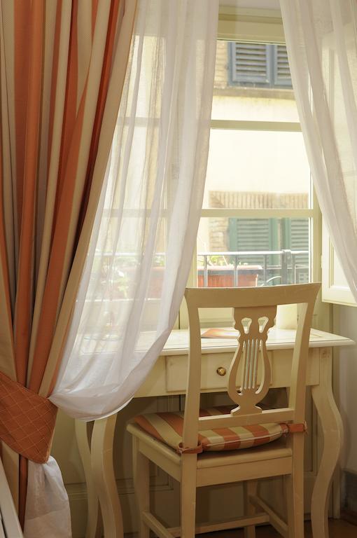 A Palazzo Busdraghi Residenza D'Epoca Bed and Breakfast Λούκα Εξωτερικό φωτογραφία